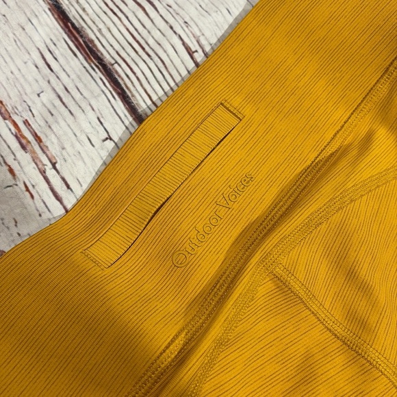 Outdoor Voices TechSweat Core 3/4 Legging Citrus/Cider - Picture 9 of 9